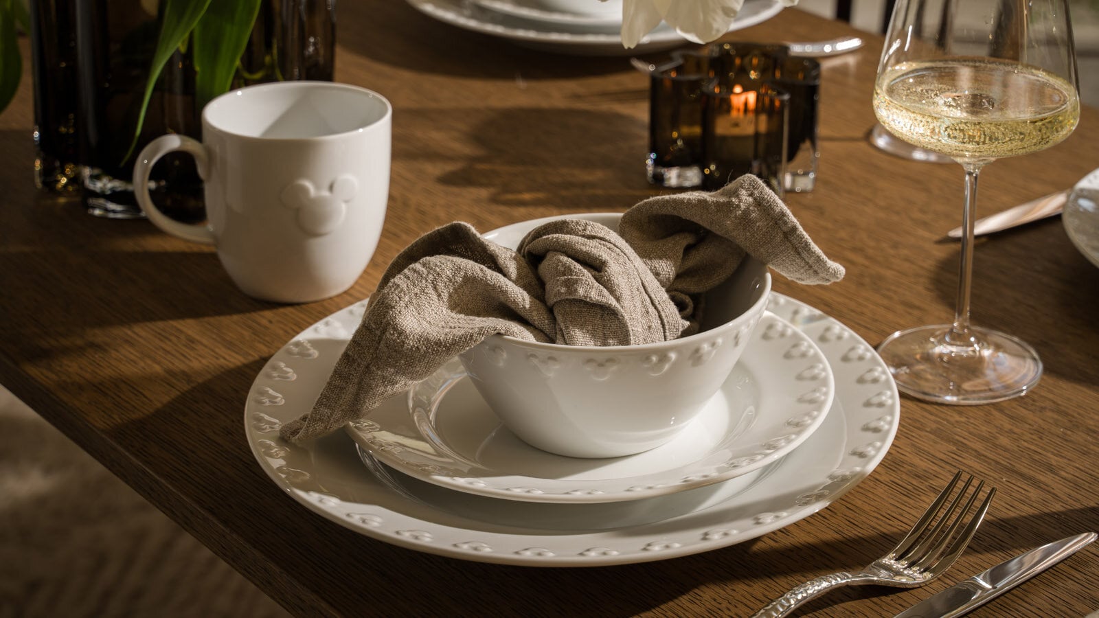 Disney Iconic plates  with Mickey Mouse