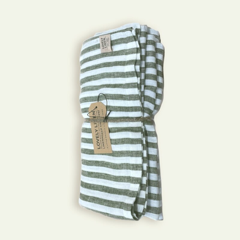 Lovely Linen Misty dug 145 x 250 cm, Edge Jeep Green
