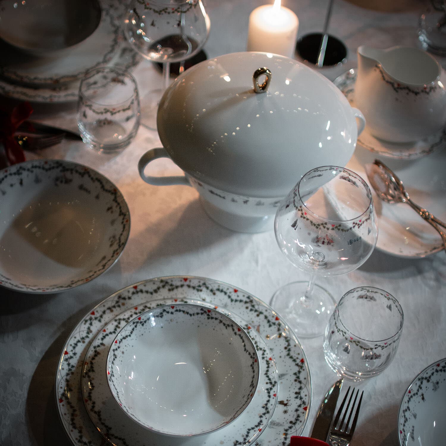 Christmas Memories Tureen 2.4 litres, Memories
