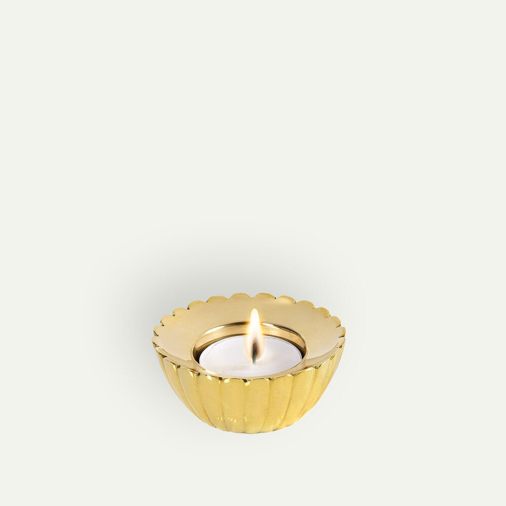 Scallop ljuslykta i mässing