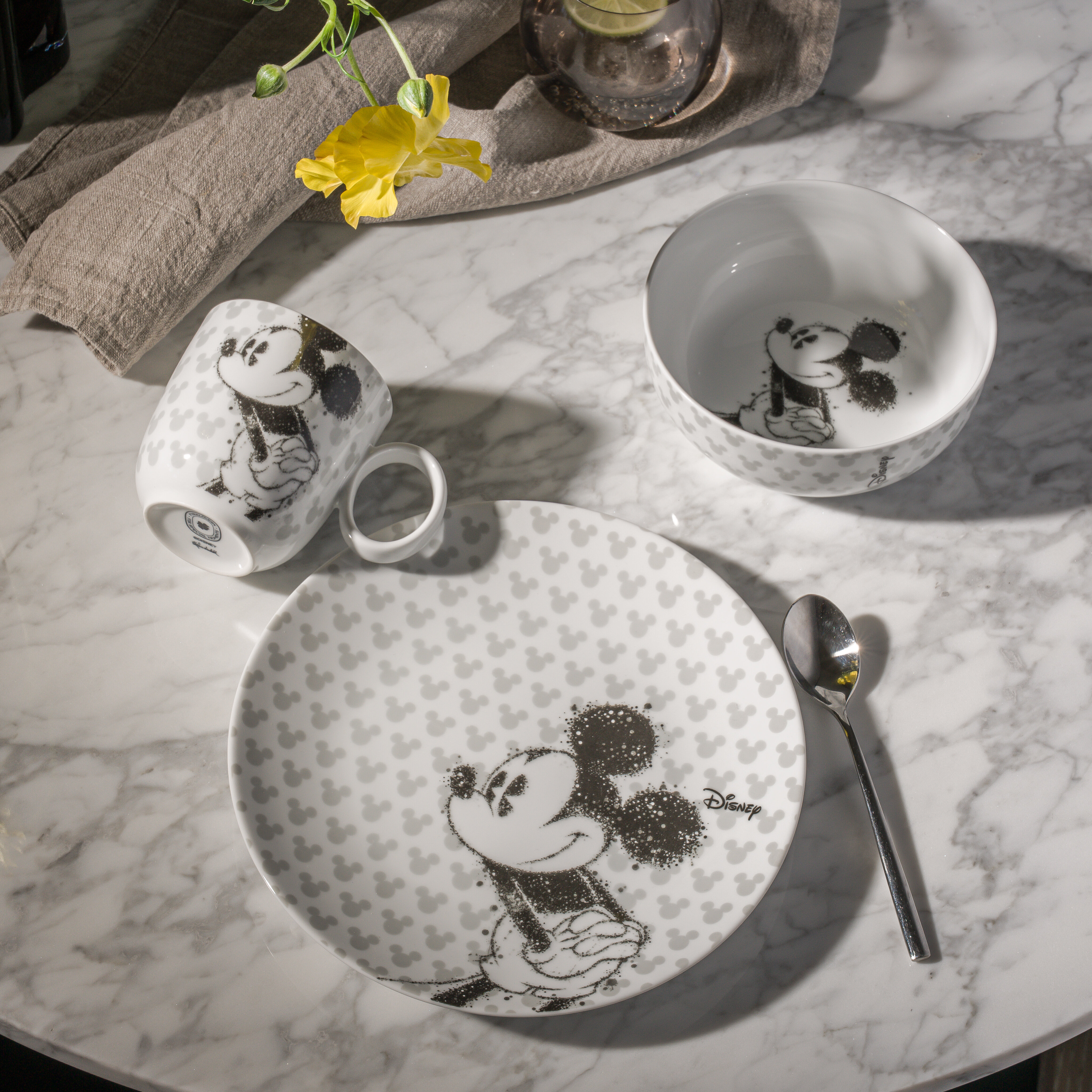 Mickey Mouse Silhouette ontbijt- en koffieset 12-delig