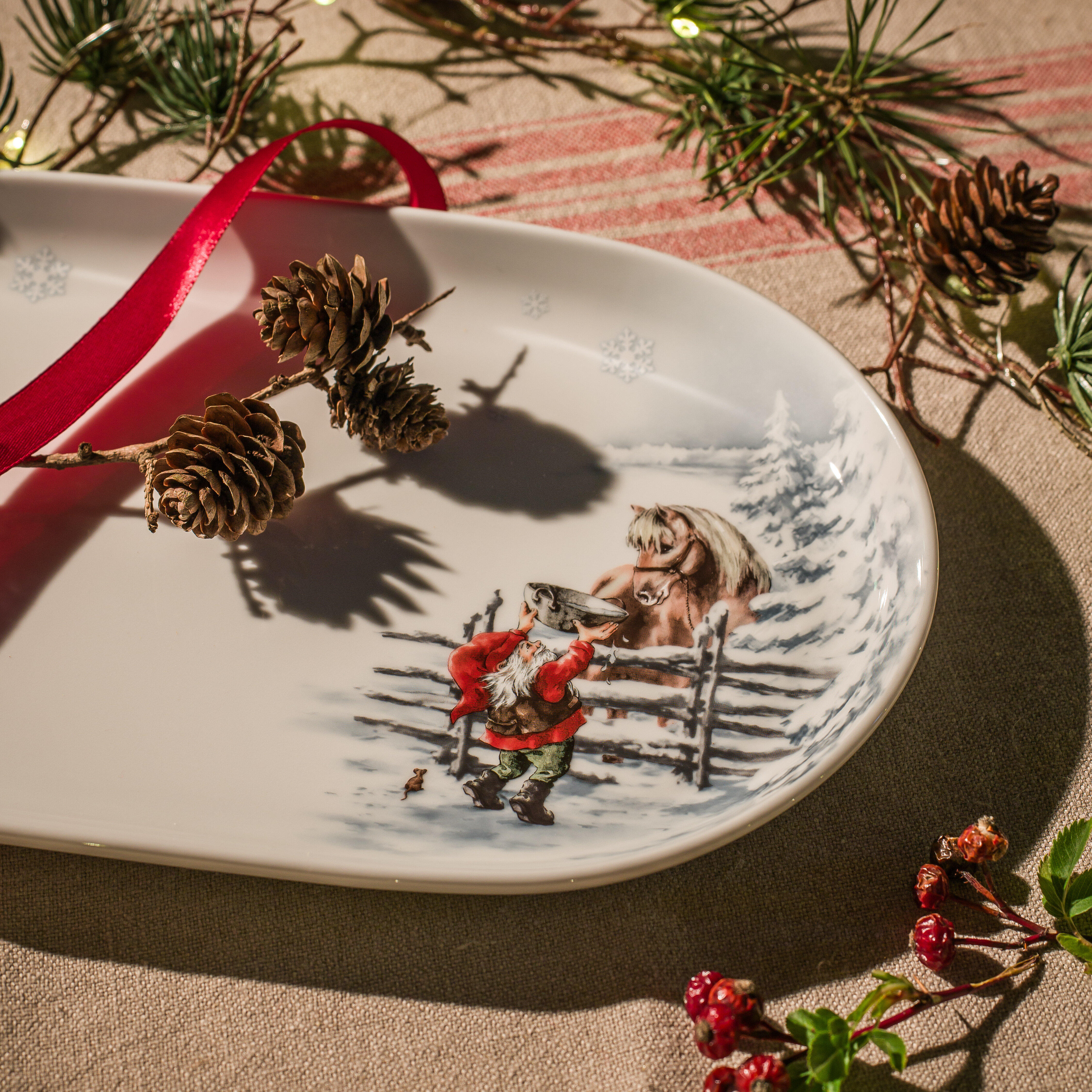 Tomtarnas Jul serveringsfat 33 x 20 cm