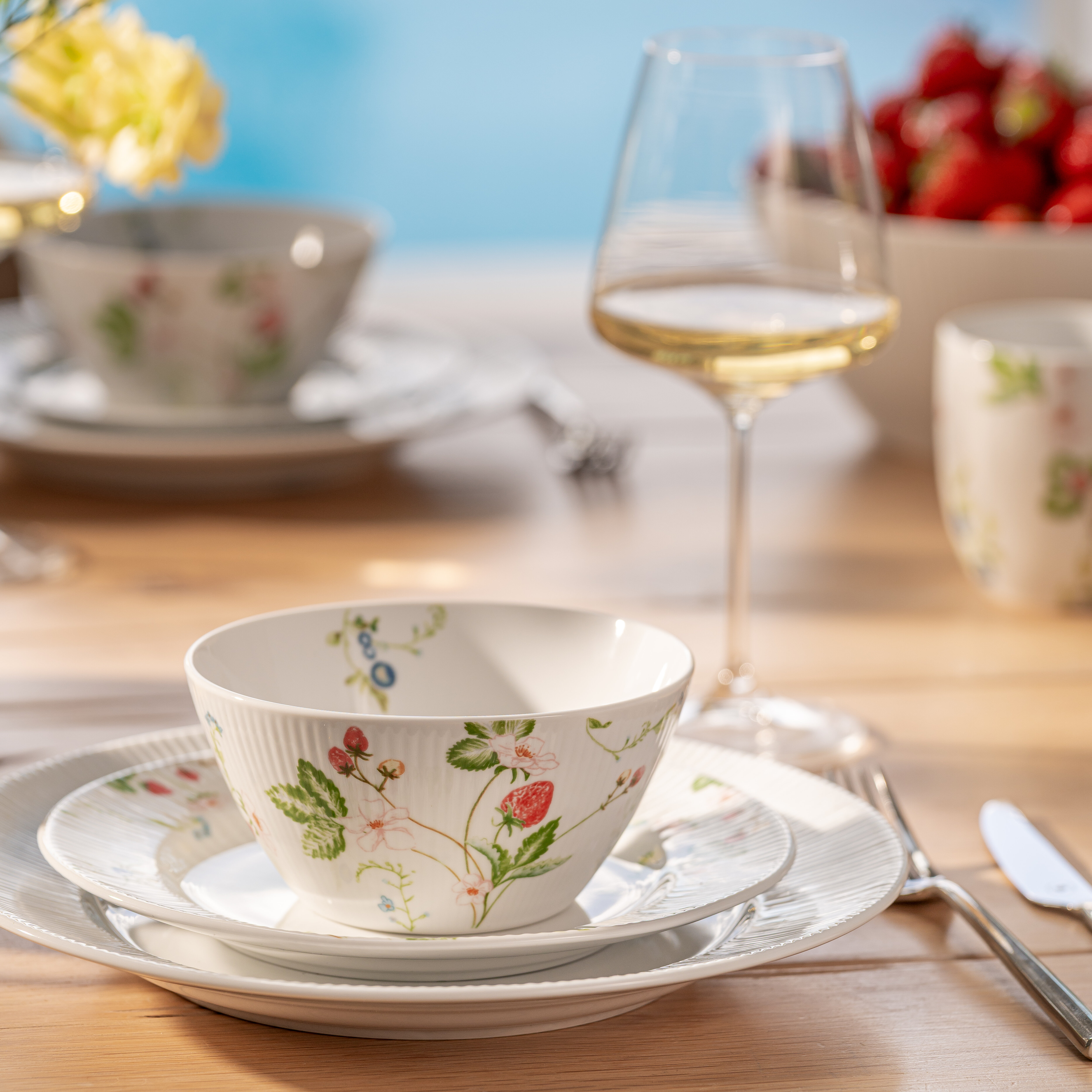 Nordic Dawn Plate Set, 12 Pieces, Summer and Gleam