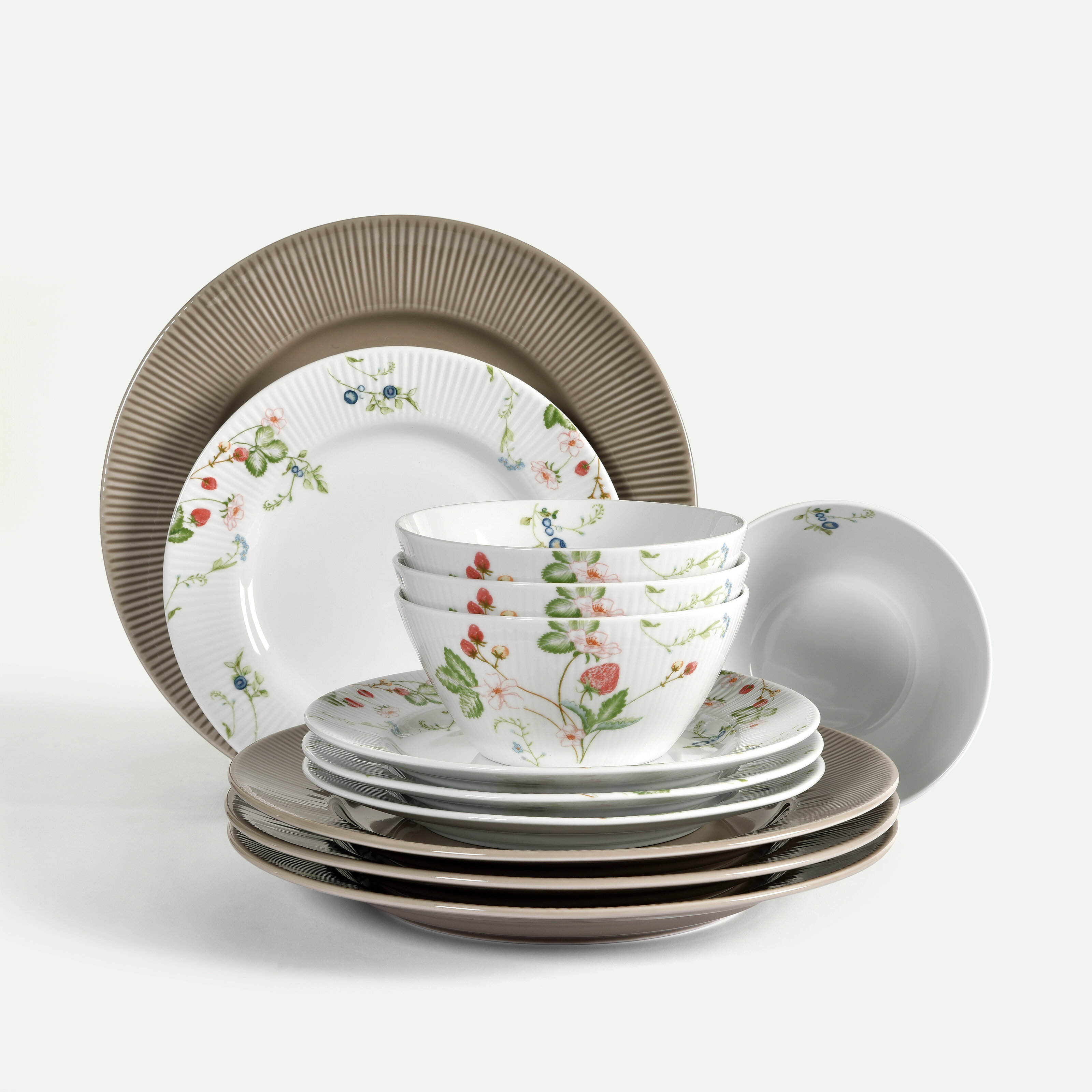 Nordic Dawn Plate Set, 12 Pieces, Summer and Bark