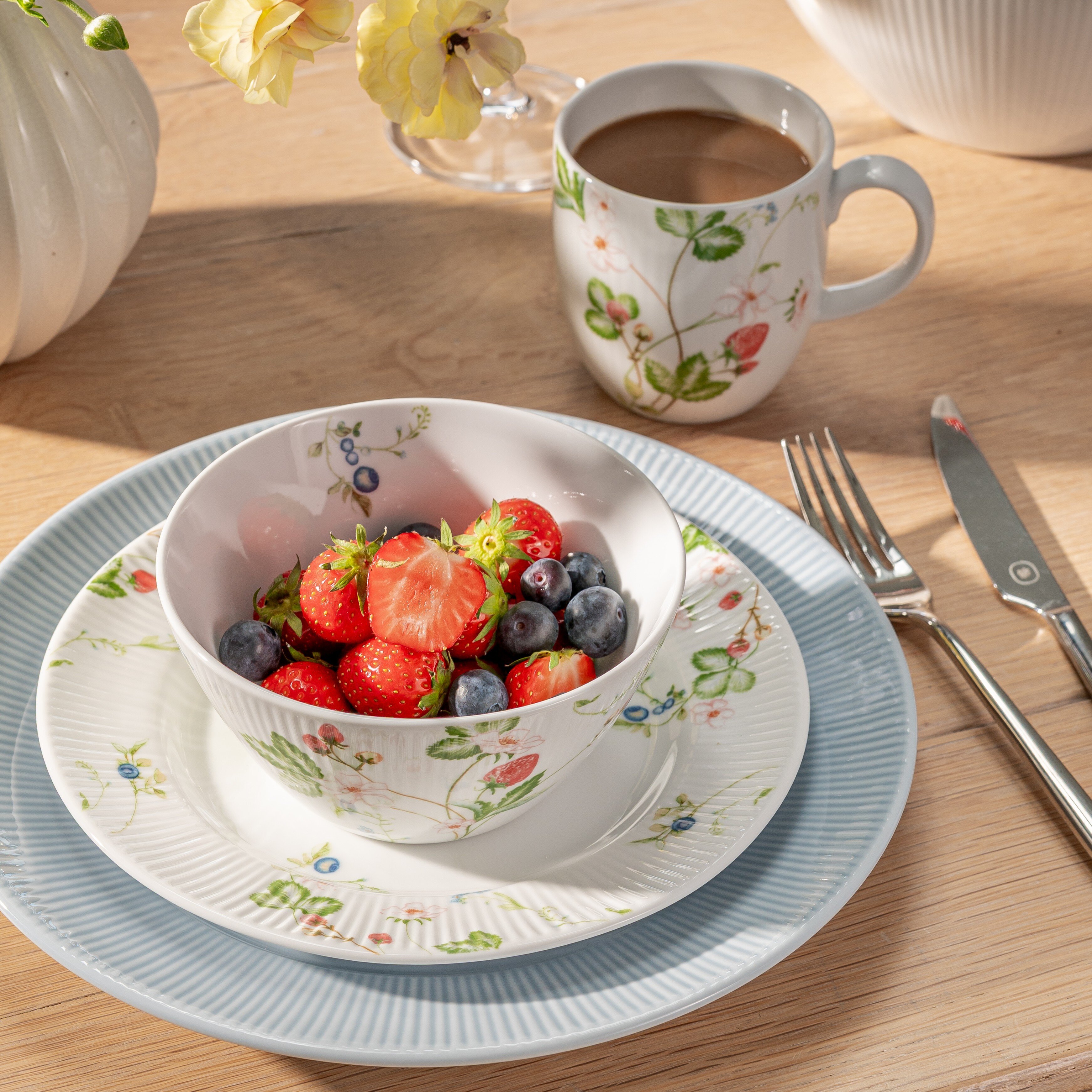 Nordic Dawn Plate Set, 12 Pieces, Summer and Sky