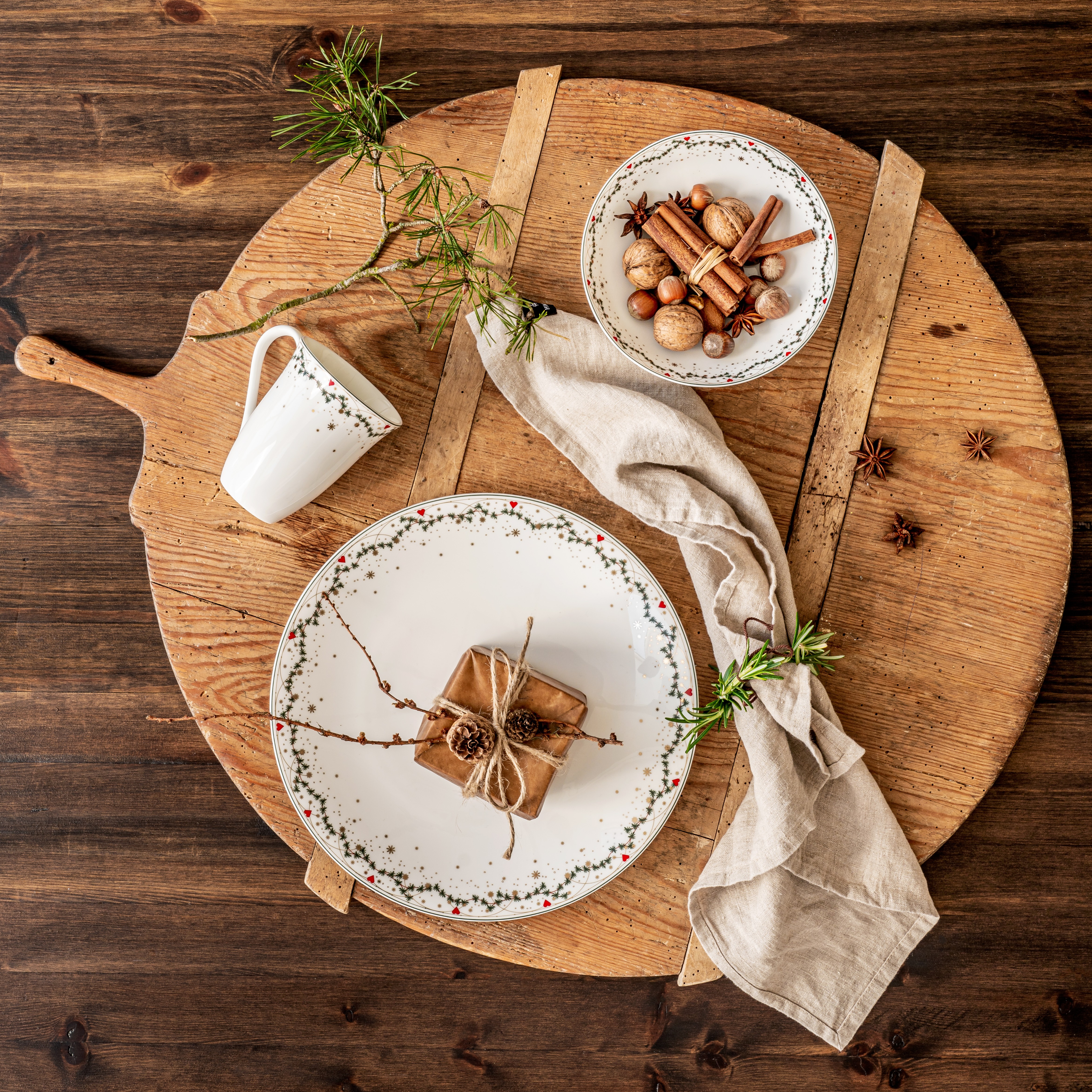 Julminnen frukost- och kaffeset 12 delar