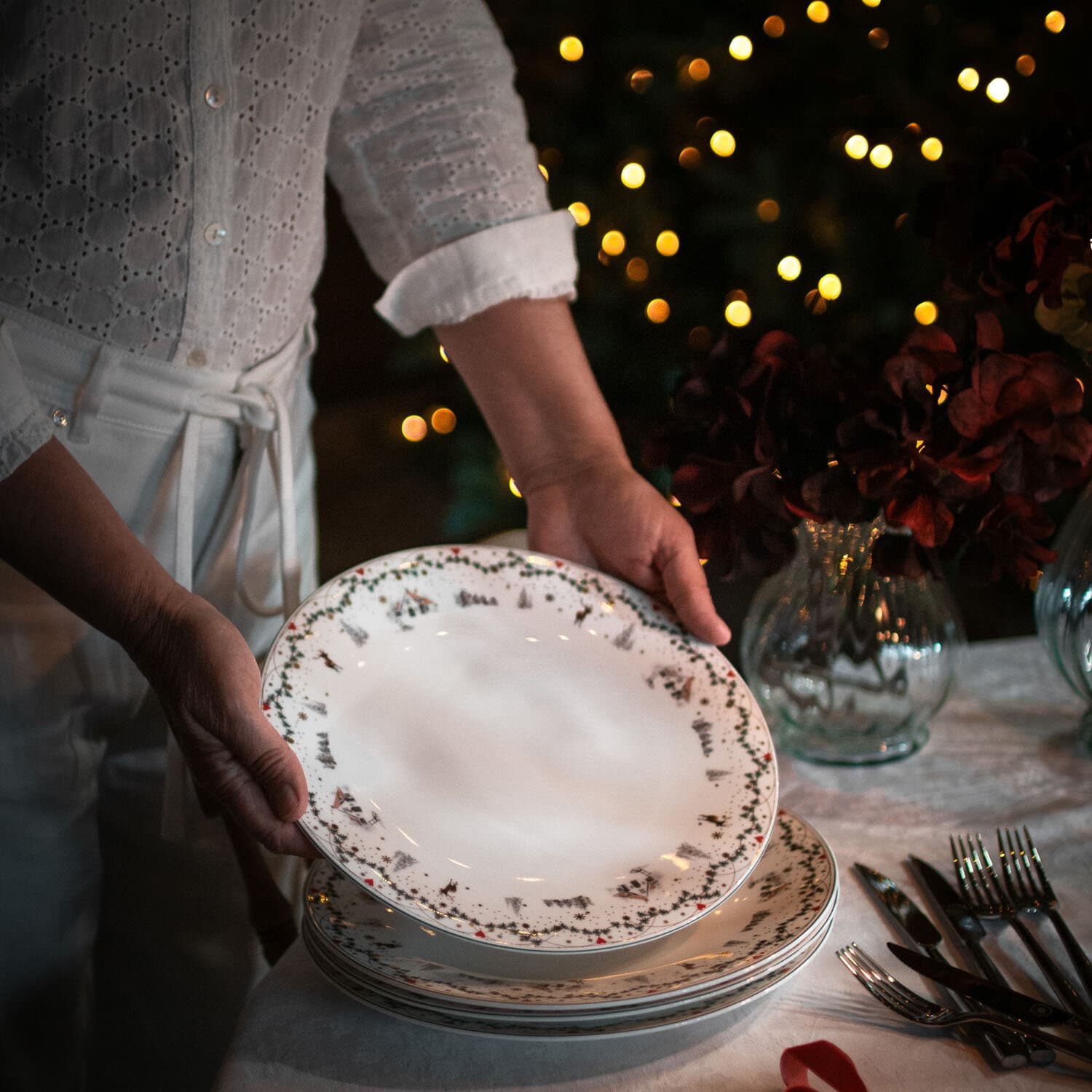 Christmas Memories Plate Set, 24 Pieces, for 8 people