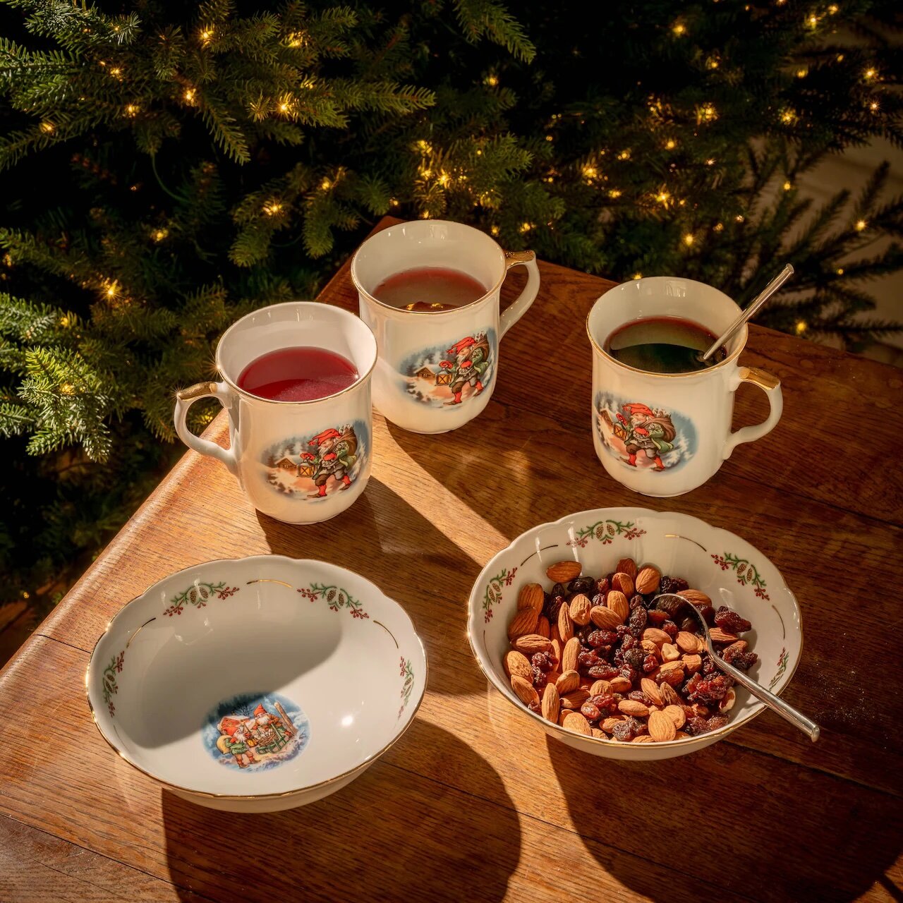 Traditionelle Weihnachten Schale 16 cm, 4er-Pack