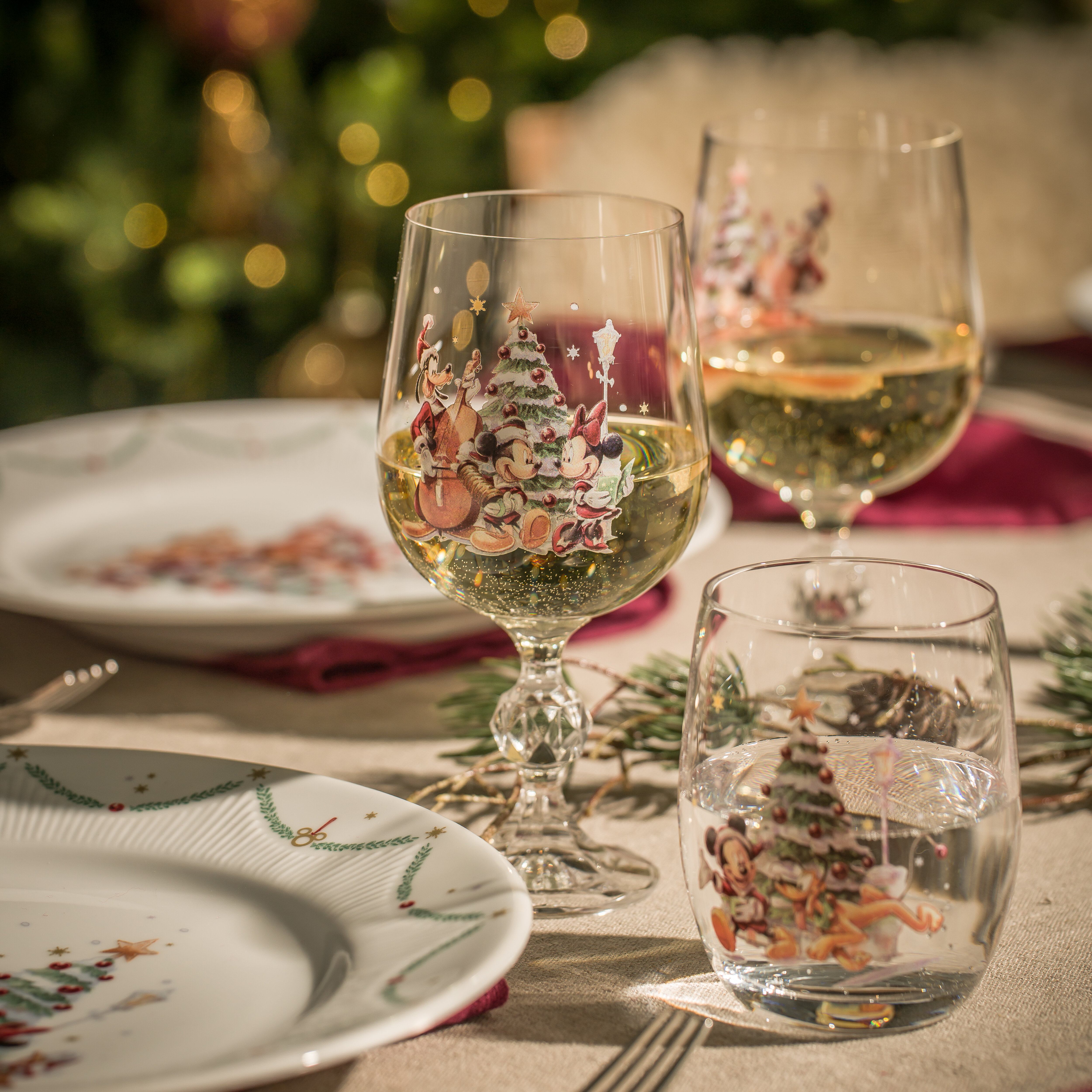 Disney Jul tallriks- och glasset 60 delar, 12 pers
