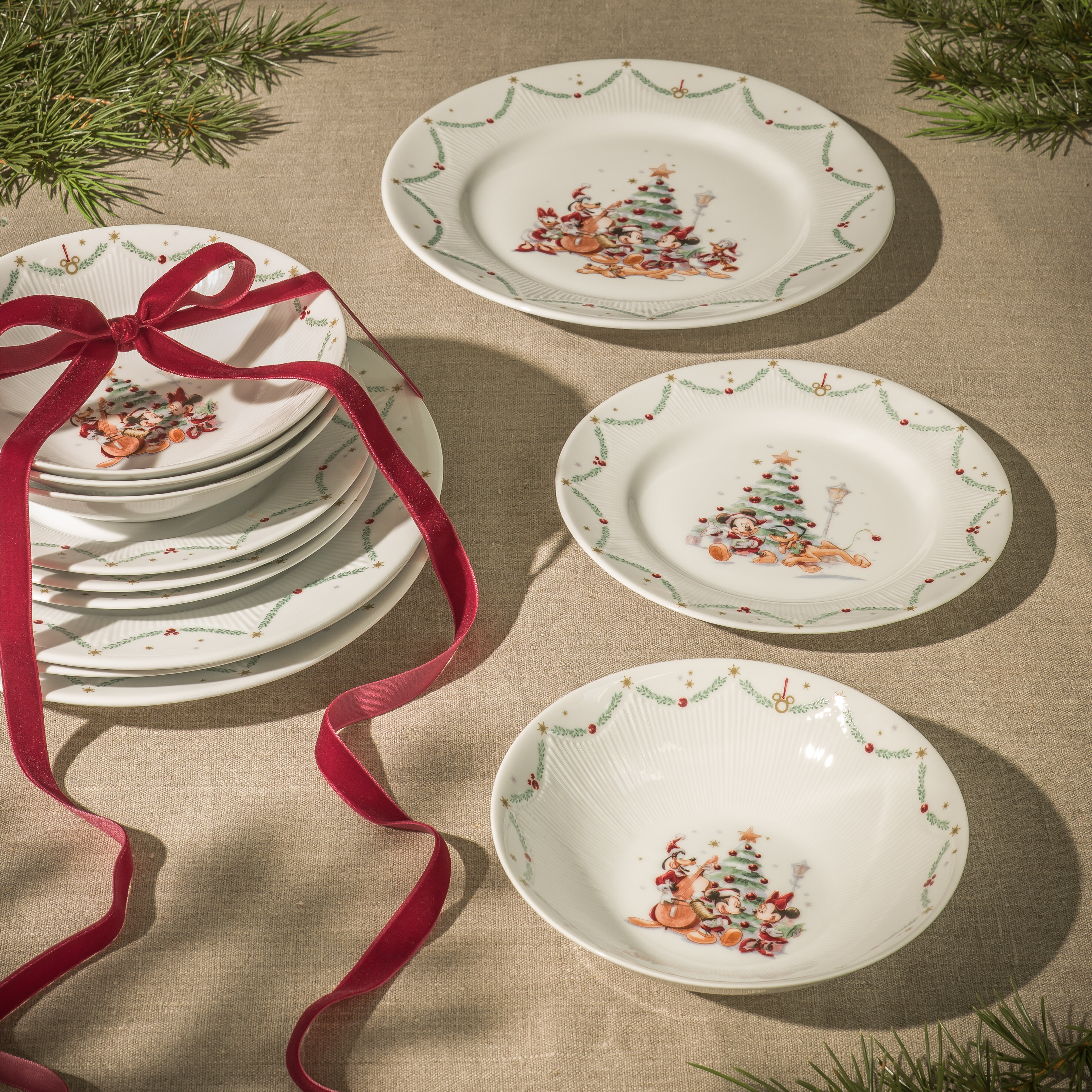 Disney Jul tallriks- och glasset 60 delar, 12 pers